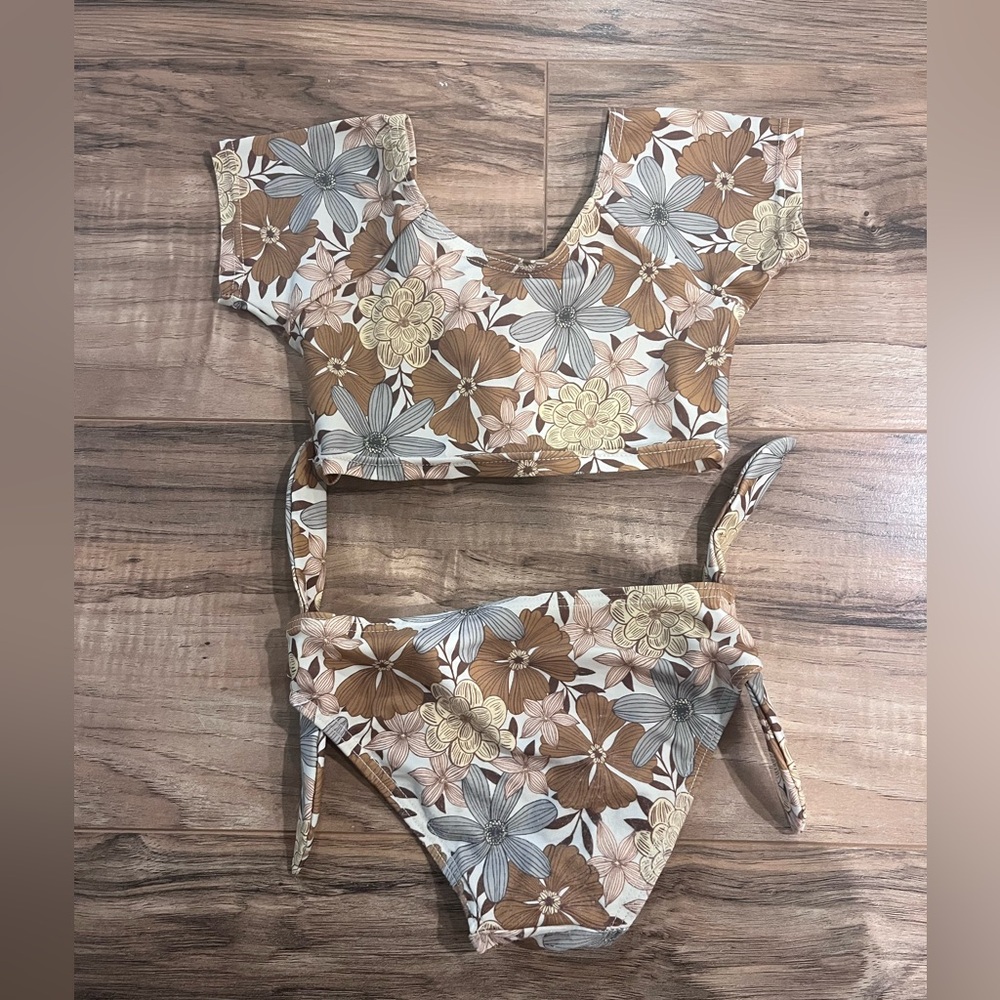Rylee + Cru Floral Bikini Set in Brown, Cream & Tan 2-3 years - Picture 3 of 3